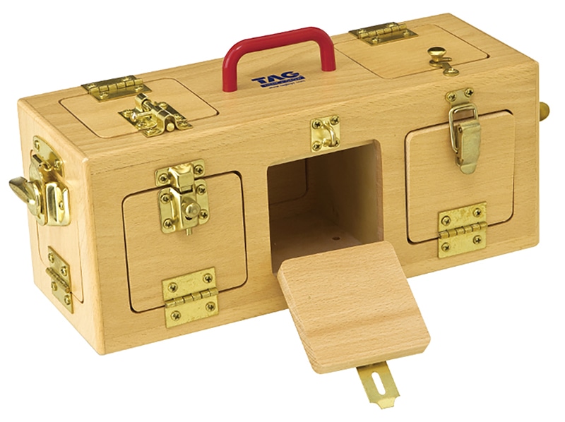 TAG 手を使って記憶するロックボックス(38×18×18cm): 木のおもちゃ 