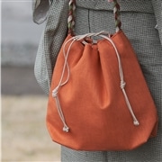 麻　三つ編み巾着バッグ アプリコット
