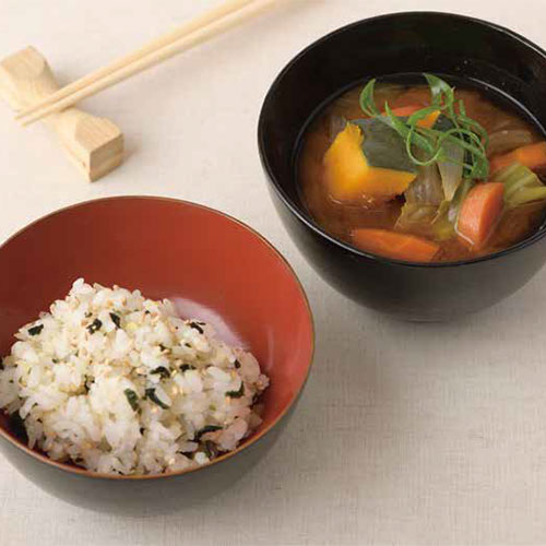【レシピ】たっぷり野菜のお味噌汁＆刻みショウガの混ぜごはん